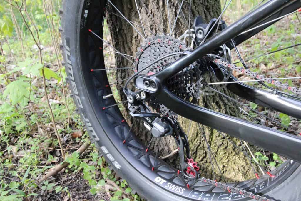 fastest tubeless road bike tires